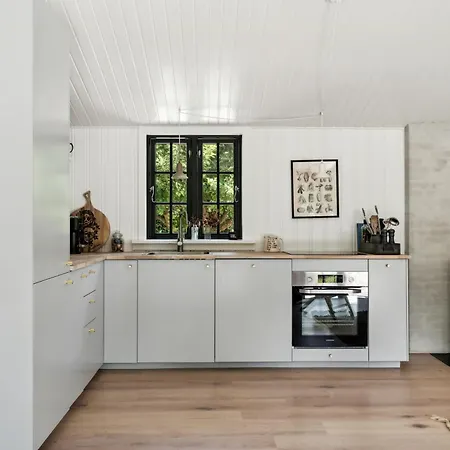 Feriehus Scandinavian Bohemian On Protected Land Dronningmølle